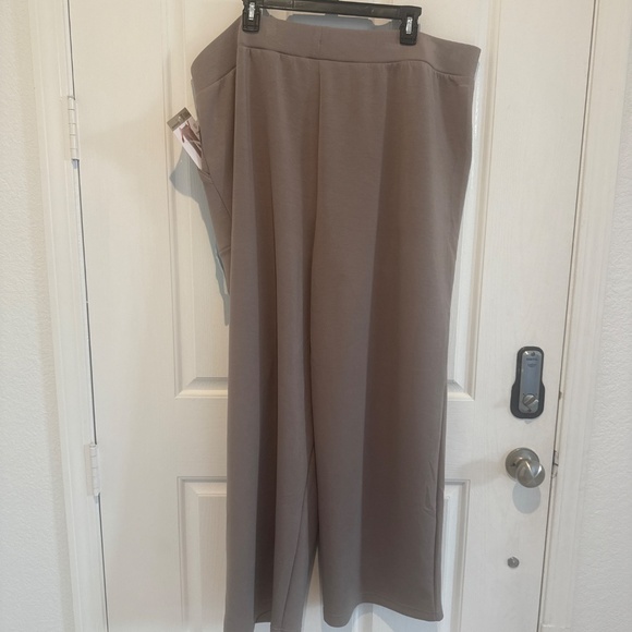 Mondetta ultra soft wide leg pant - Picture 6 of 6